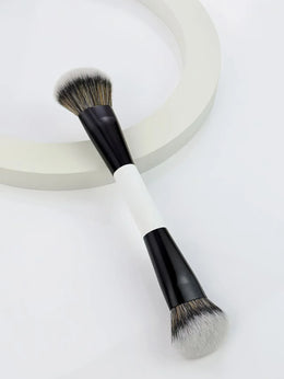 KissICON WHITE 4 Double-Headed Makeup Brushes - Multi-Functional Set