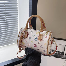 jkthpu-45 White Chic White PU Crossbody Bag