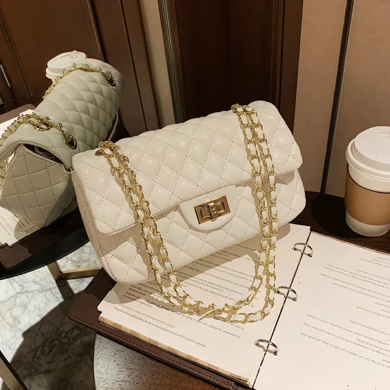 KissICON WHITE Fall Trend Women's Texture Rhombic Chain Slung