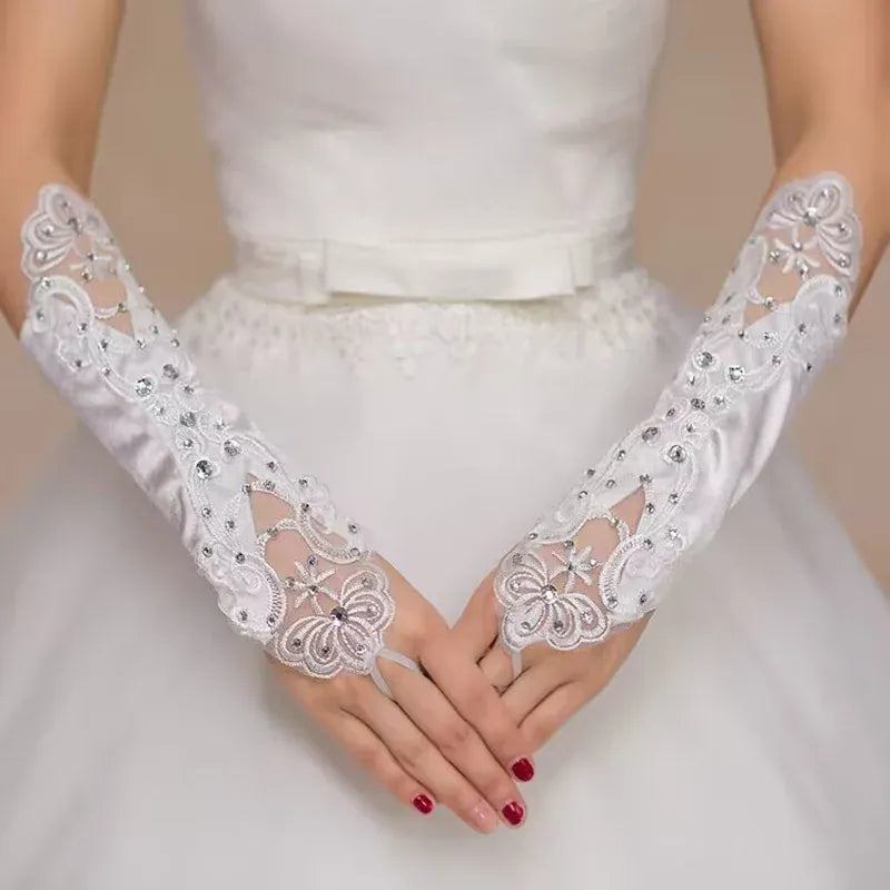 KissICON WHITE Princess Satin Lace  Communion Halloween Costume  Wedding Flower Girl Fingerless Gloves