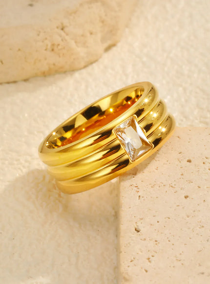 KissICON White Zircon Wedding Ring – Gold Plated Steel