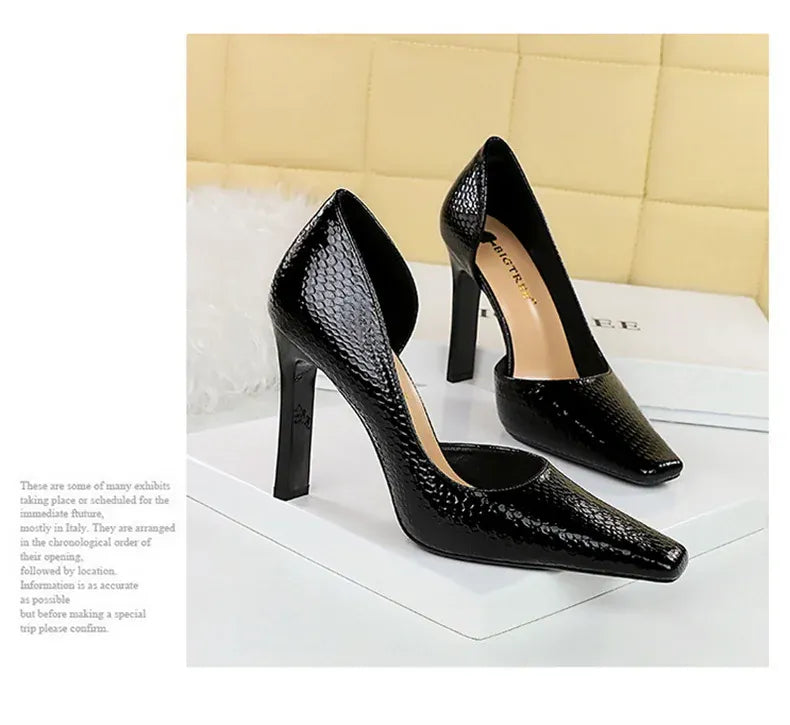 KissICON Woman Vintage Snake Print Pumps Square Toe Patent