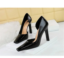 KissICON Woman Vintage Snake Print Pumps Square Toe Patent