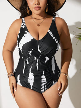 KissICON Women's Curve Black White Print Halter Top