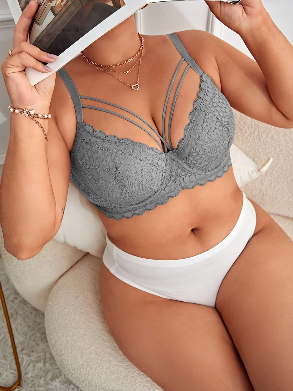 KissICON Women's Curve Underwire Push-up Bra – Lace Trim Adjustable