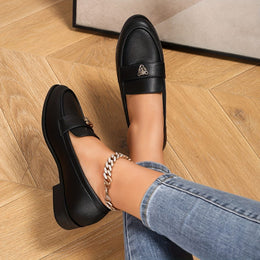 jkthpu-45 Women'S Elegant Black Flats with Tiger Head Metal Buckle, Round Toe Penny Loafers, All-Season TPR Sole, Stylish Casual Slip-On Shoes