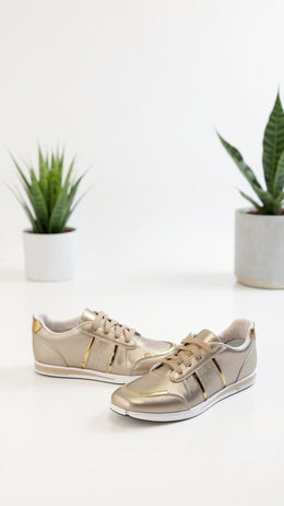 KissICON Women's Gold Trainers – Chic Plus-Size Footwear