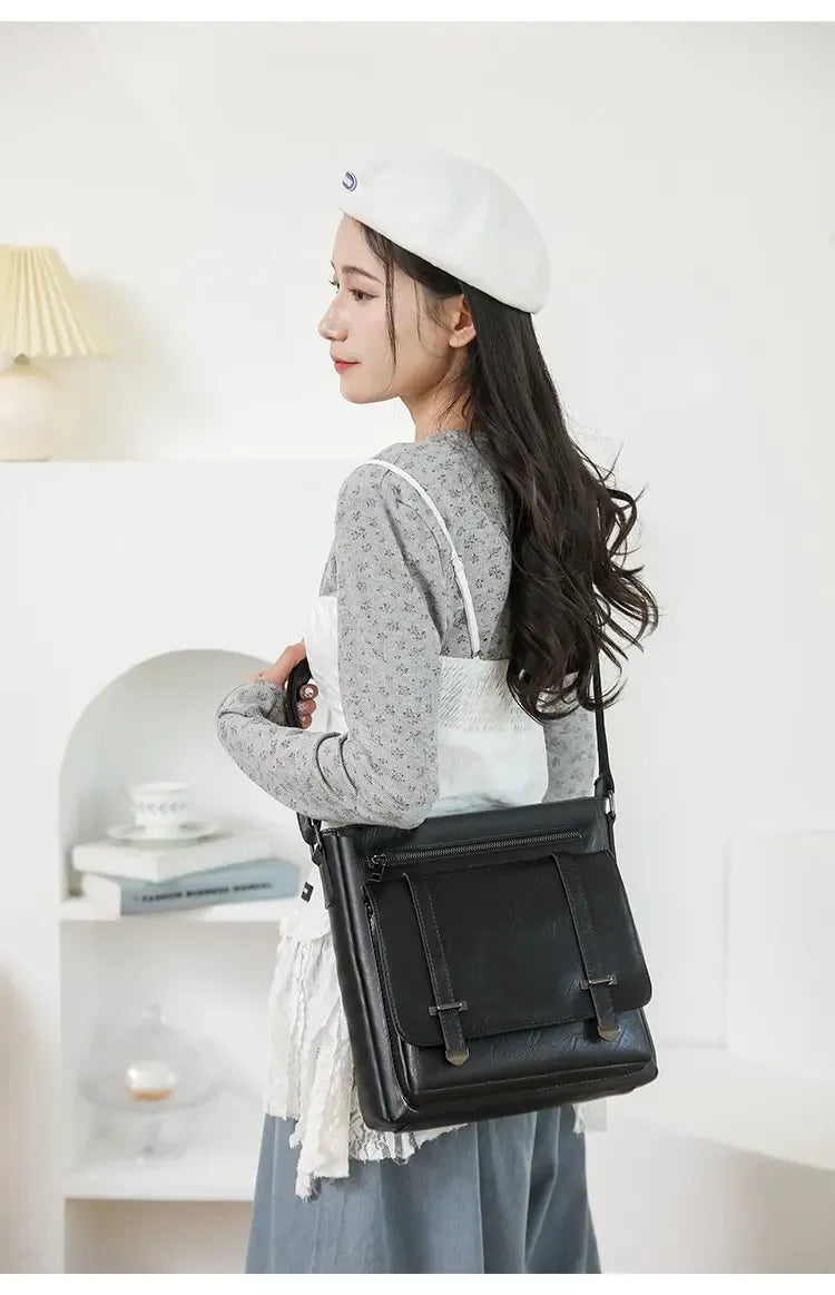 KissICON Women's Hand High-end Leather Showing Elegant