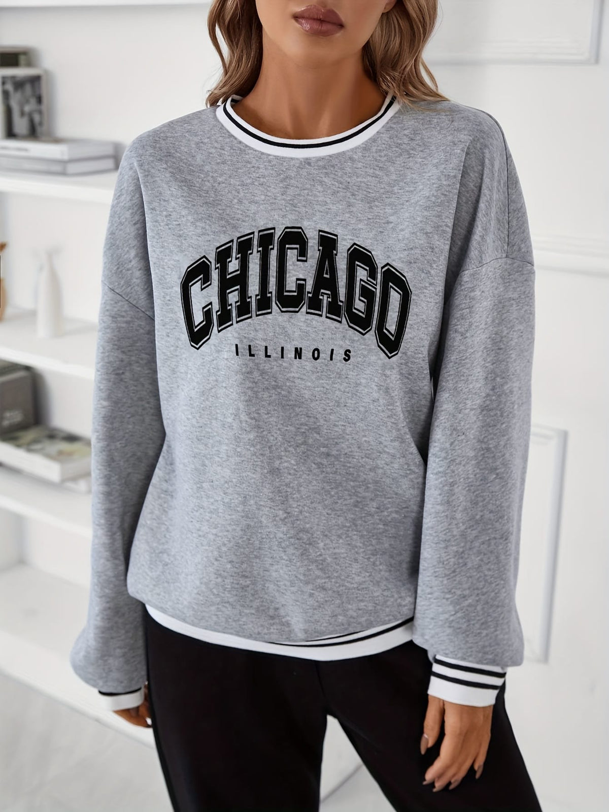 jkthpu-45 Women'S Plus Size Chicago IL Fleece-Lined Sweatshirt -