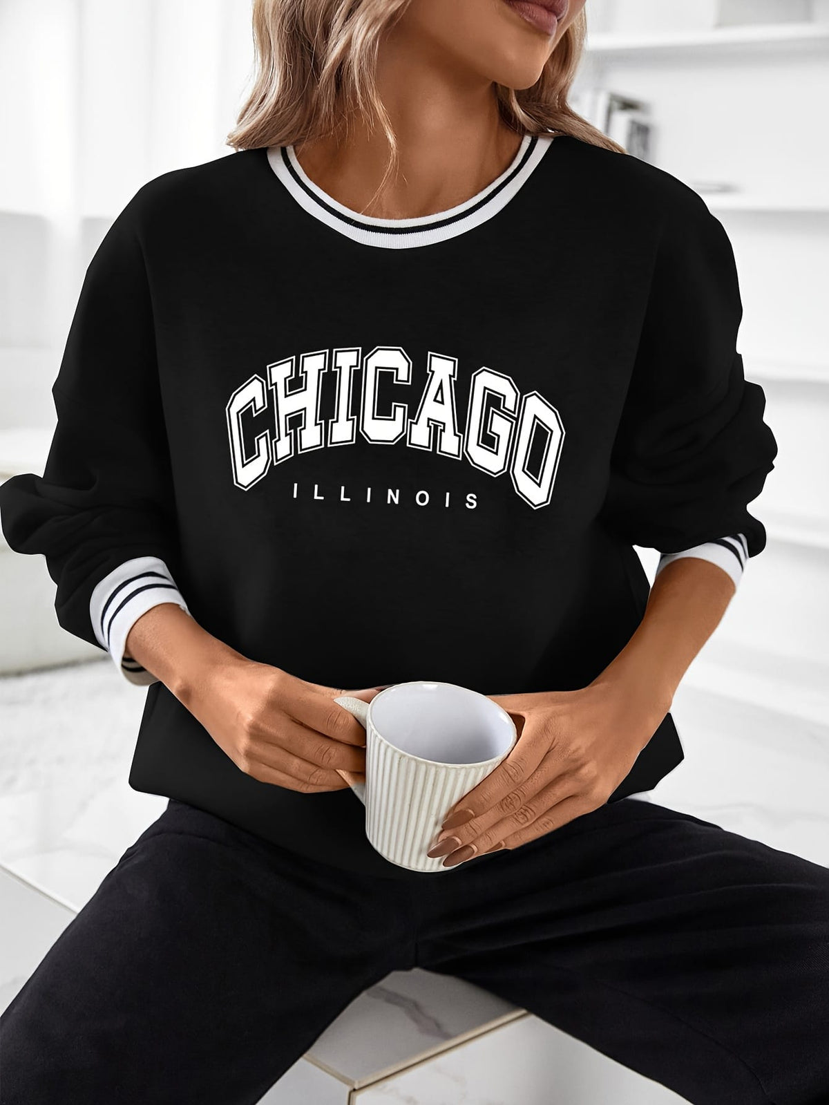 jkthpu-45 Women'S Plus Size Chicago IL Fleece-Lined Sweatshirt -