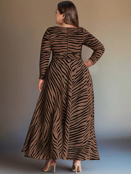 jkthpu-45 Women's Plus Size Elegant Zebra Print Knit Dress - Long Sleeve, Round Neck with Side Slit, Form-Fitting Maxi Dress for Business Casual or All Seasons, Occasion Versatile Dress | Flowing Silhouette | Polyester Fabric, Zebra Print Dress