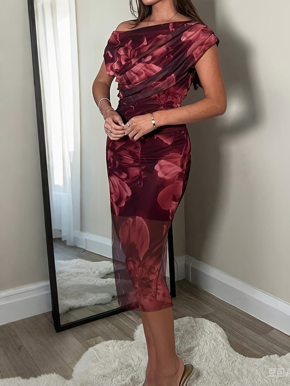 jkthpu-45 Women'S Plus Size Floral Print Off-Shoulder Dress - Elegant, Stretchy Bodycon Midi with Ruched Detail, Maroon with Pink & White Flowers, Perfect for Summer Casual or Formal Occasions, Summer Fashion | Ruched Detail Dress | Medium Stretch Fabric, Floral Pr