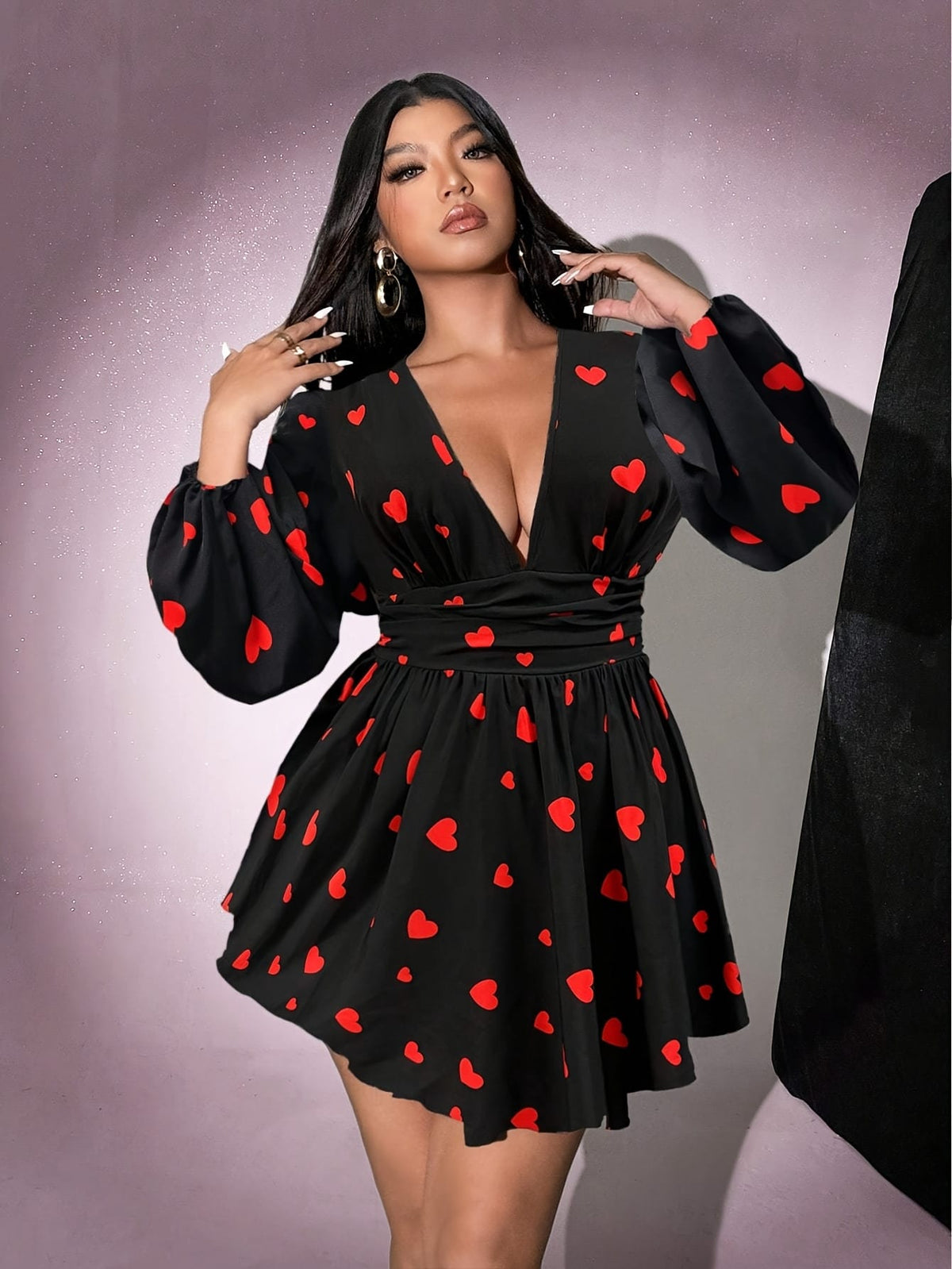 jkthpu-45 Women's Plus Size Heart Print V-Neck Mini Dress with Flared Sleeves – Cinched Waist, Black & Red Casual Spring & Summer Dress for Travel or Vacation