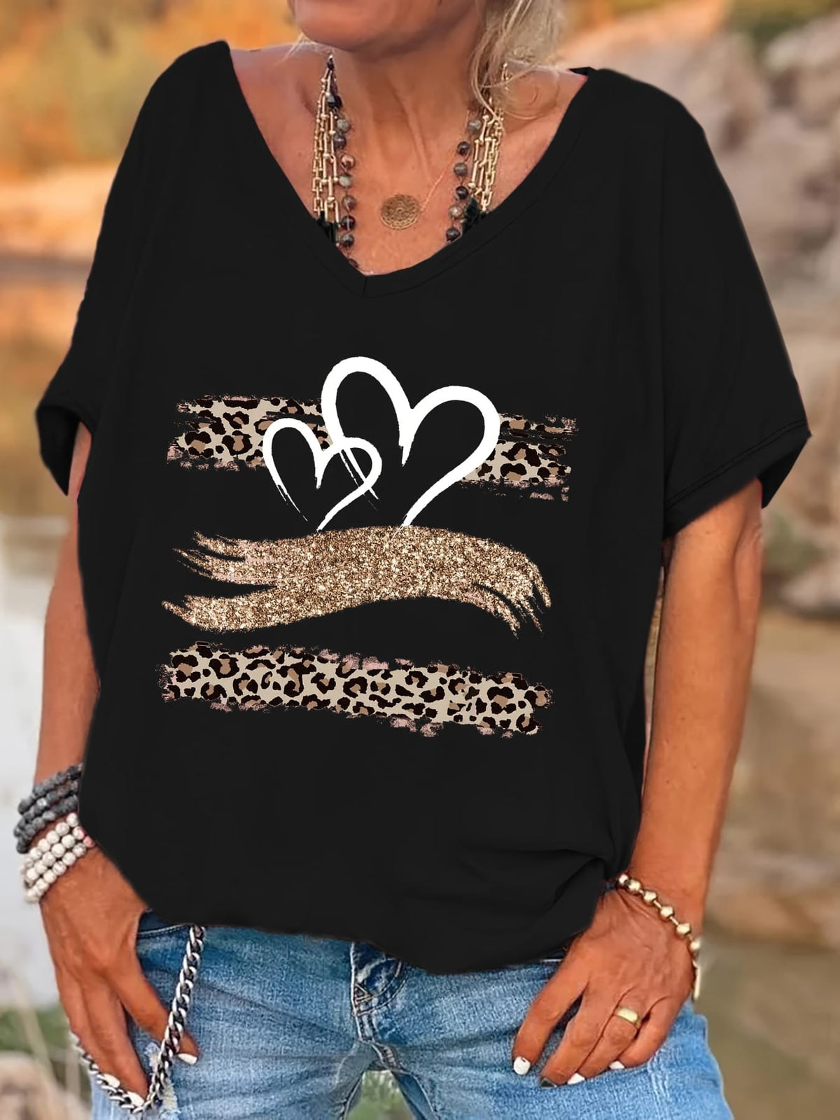 KissICON Women's Plus Size Leopard Print V-Neck T-Shirt with Heart & Glittery Hand Design, Casual Batwing Sleeve Top for All Seasons, Black Polyester Blend Tee, Ladies T Shirts