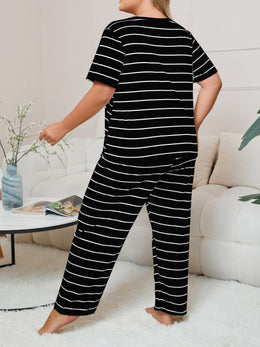 jkthpu-45 Women's Plus Size Striped Pajama Set - Casual