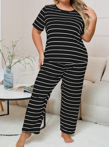 jkthpu-45 Women's Plus Size Striped Pajama Set - Casual