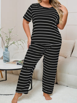 jkthpu-45 Women's Plus Size Striped Pajama Set - Casual