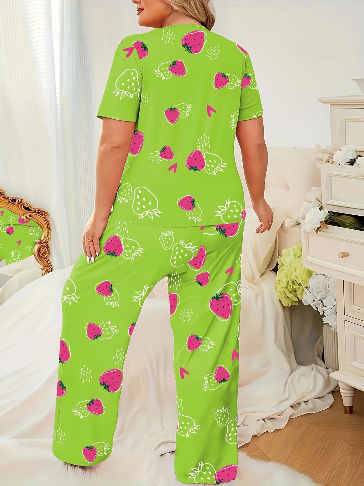 jkthpu-45 Women's Plus Size Sweet Strawberry Pajama Set