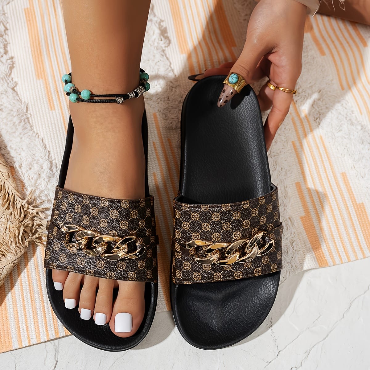 temu Women's Slippers with Chain Decoration