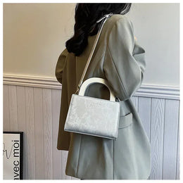 KissICON Women's Solid Color Handbag – High-quality Texture