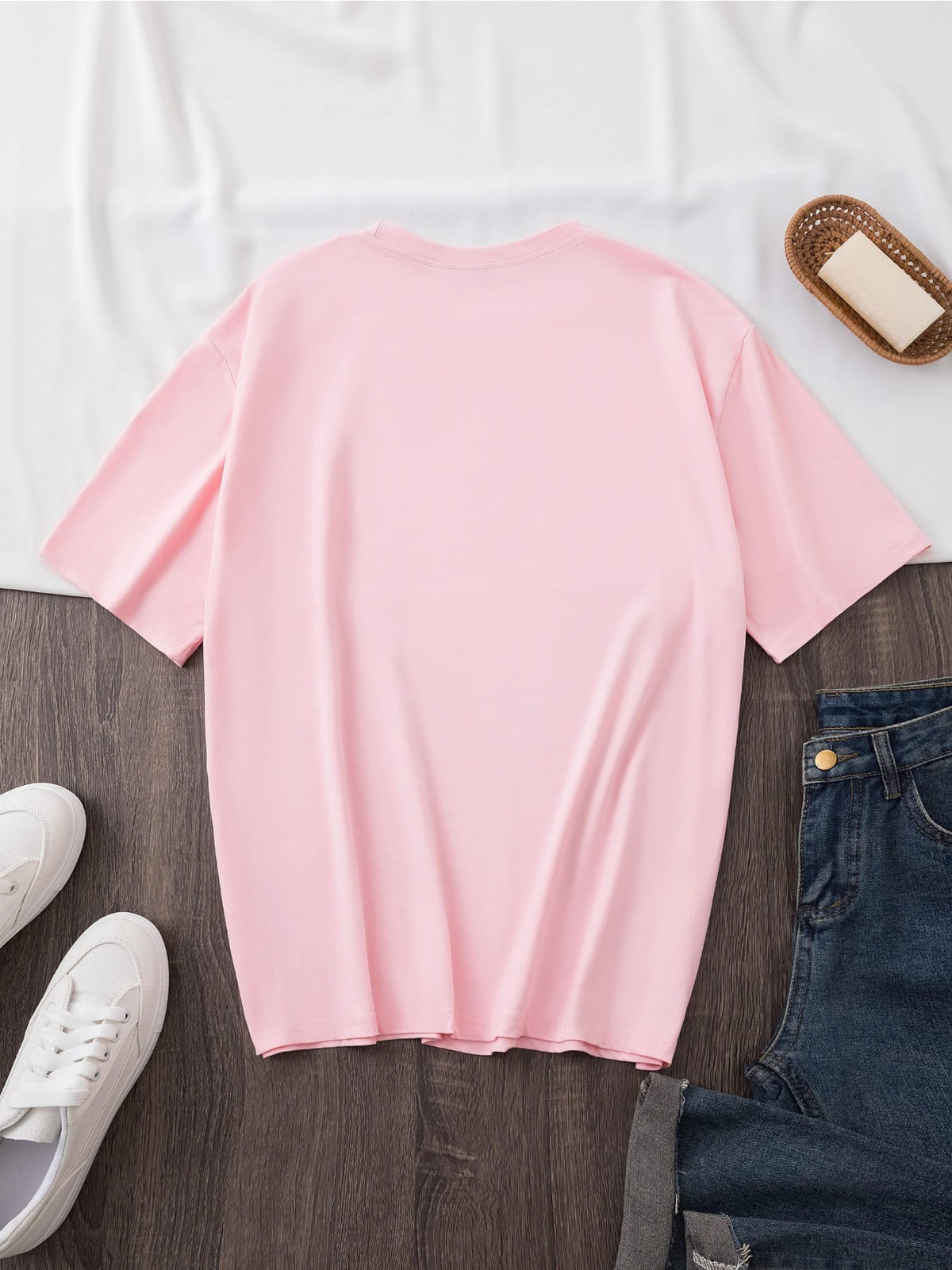 KissICON Women's Valentine's Day Leopard Heart Print T-Shirt - Short Sleeve Crew Neck Casual Top, Vibrant Pink, Relaxed Fit, Machine Washable, Plus Size Friendly, All-Season Comfort, Valentine's Day T-shirts, Trendy Casualwear, Durabl