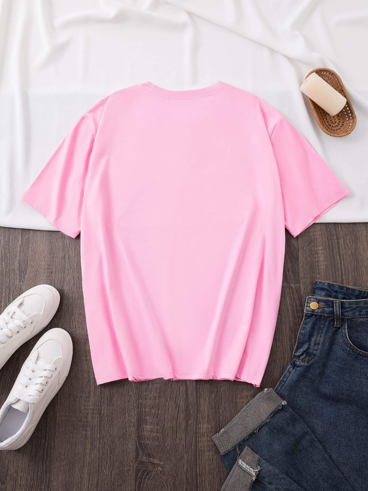 KissICON Women's Valentine's Day Leopard Heart Print T-Shirt - Short Sleeve Crew Neck Casual Top, Vibrant Pink, Relaxed Fit, Machine Washable, Plus Size Friendly, All-Season Comfort, Valentine's Day T-shirts, Trendy Casualwear, Durabl