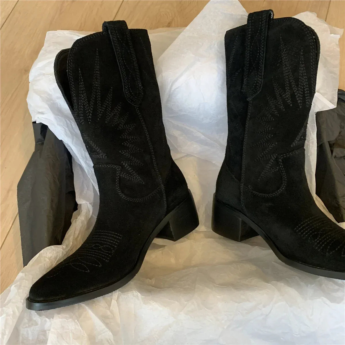KissICON Women Western Boots Autumn Winter Embroidery Flower Women