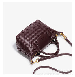 KissICON Woven Small Jiaozi Texture Popular Advanced Shoulder