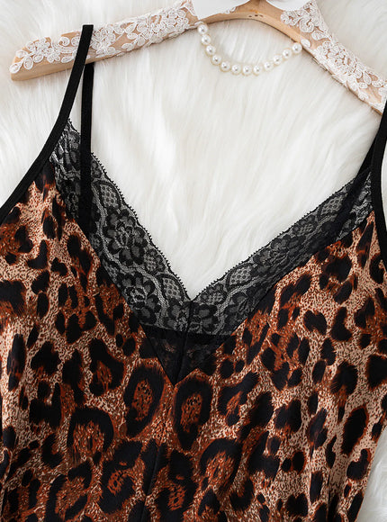 KissICON XL 5XL Leopard Print Deep V-Neck Women's