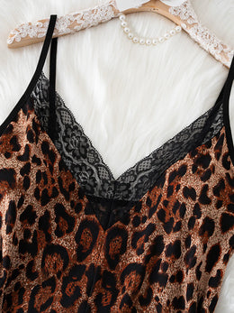 KissICON XL 5XL Leopard Print Deep V-Neck Women's